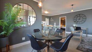 Superior Apartment | Room amenity