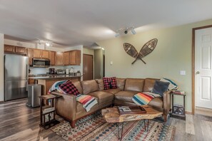 Smart TV, fireplace, video games, DVD player