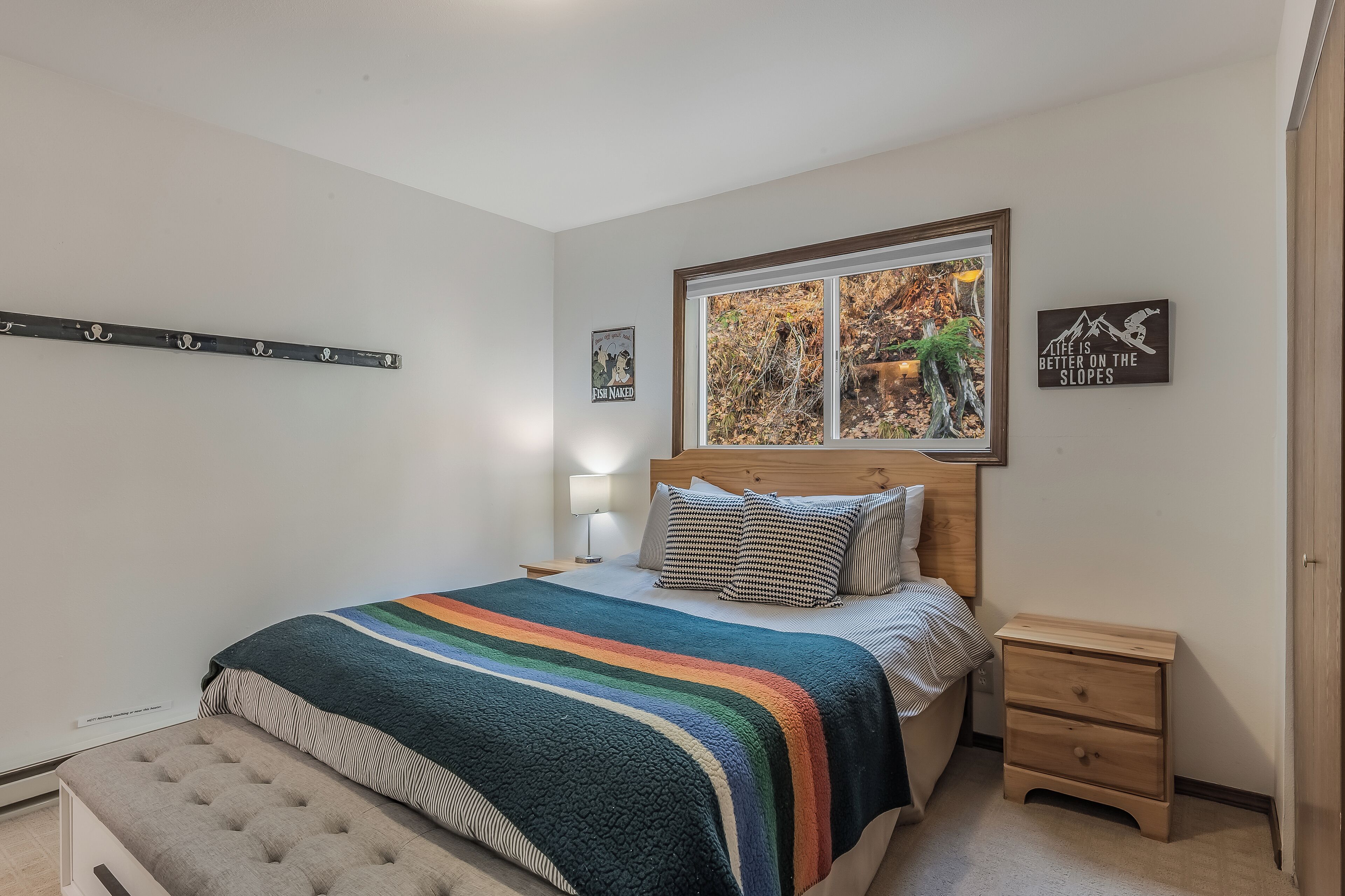 4 bedrooms, iron/ironing board, travel crib, free WiFi