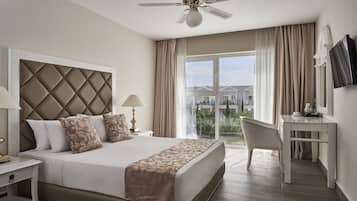 Free minibar items, in-room safe, desk, free WiFi