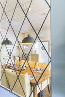 Dineren in de kamer