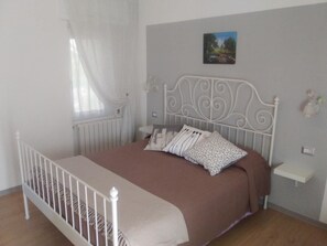 Standard Double Room, Mountain View | Free cots/infant beds, free WiFi, bed sheets