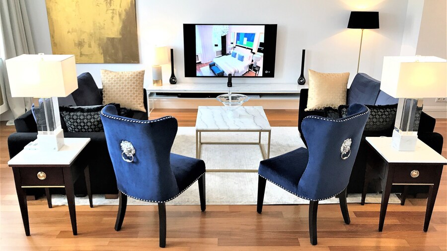 MONDRIAN Luxury Suites UNESCO Old Town