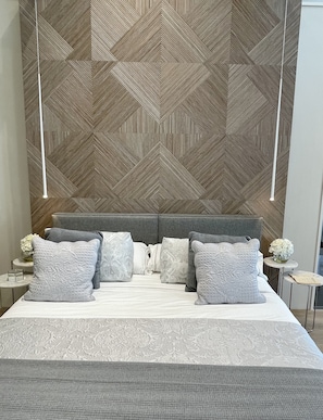 Executive Suite, 2 Bedrooms, 2 Bathrooms, (Krzywe Kolo street, 95 m2)