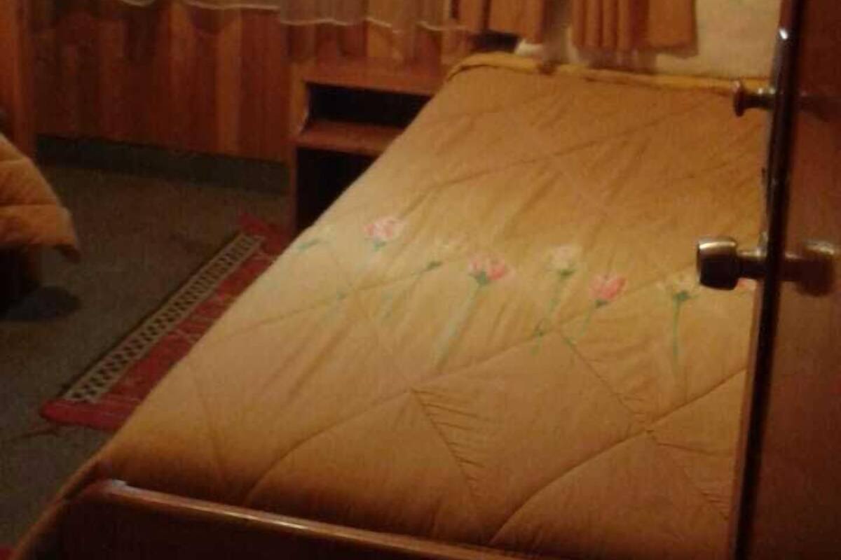 Desk, WiFi (free), individually decorated, individually furnished