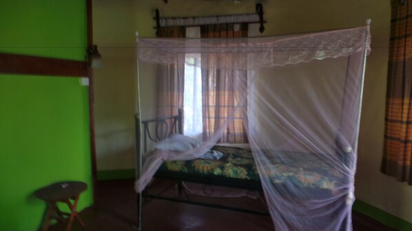 Tent | Premium bedding, minibar, desk