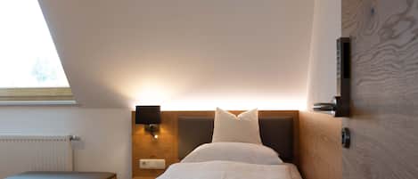 Chambre Simple Standard, salle de bains attenante (Einzelzimmer)