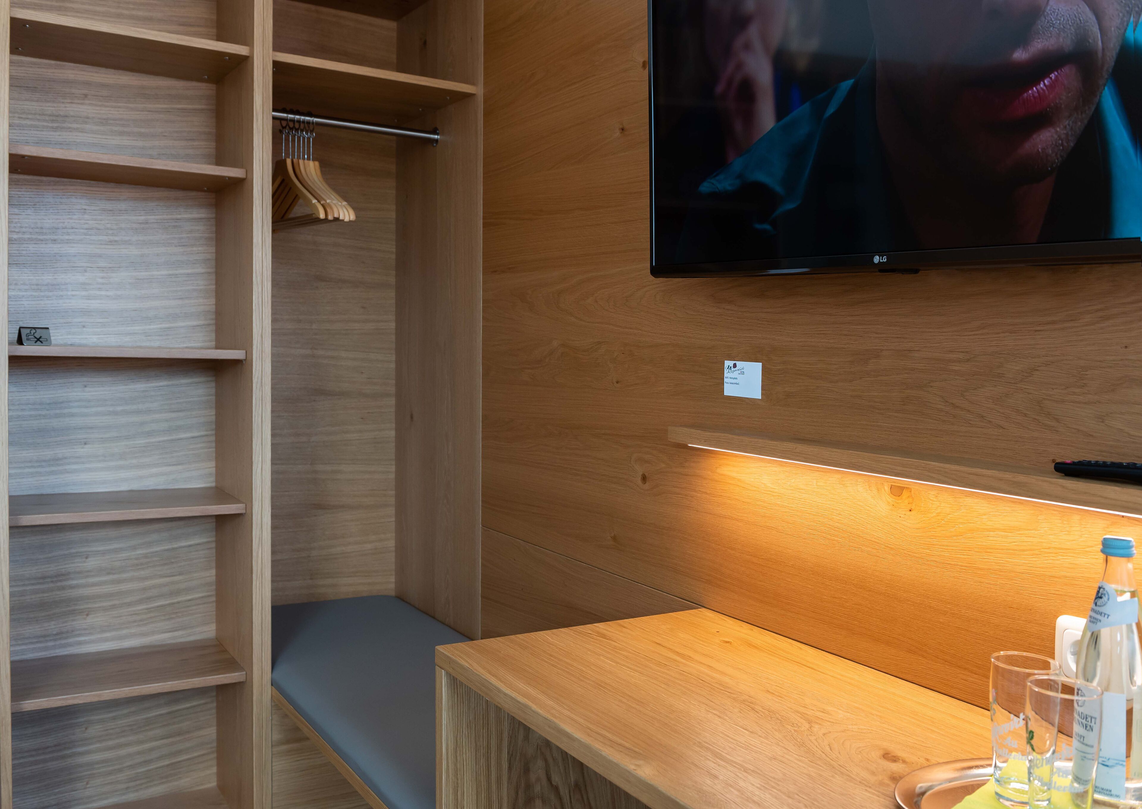 32-inch flat-screen tv with satellite channels, tv