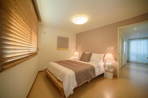 301 (Private) | WiFi (無料)