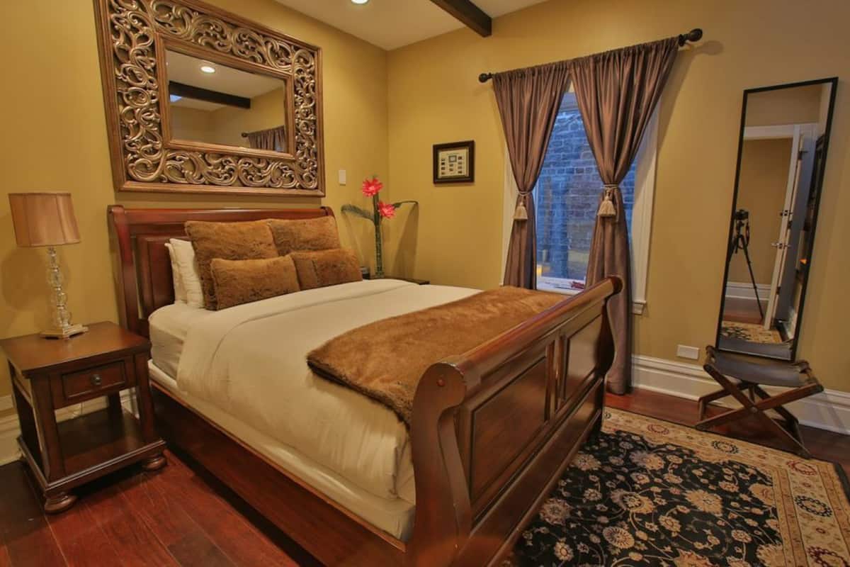 Euro Room | Egyptian cotton sheets, premium bedding, memory foam beds, in-room safe