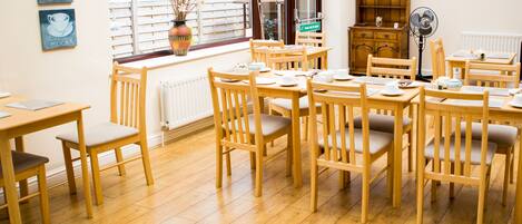 Free daily cooked-to-order breakfast