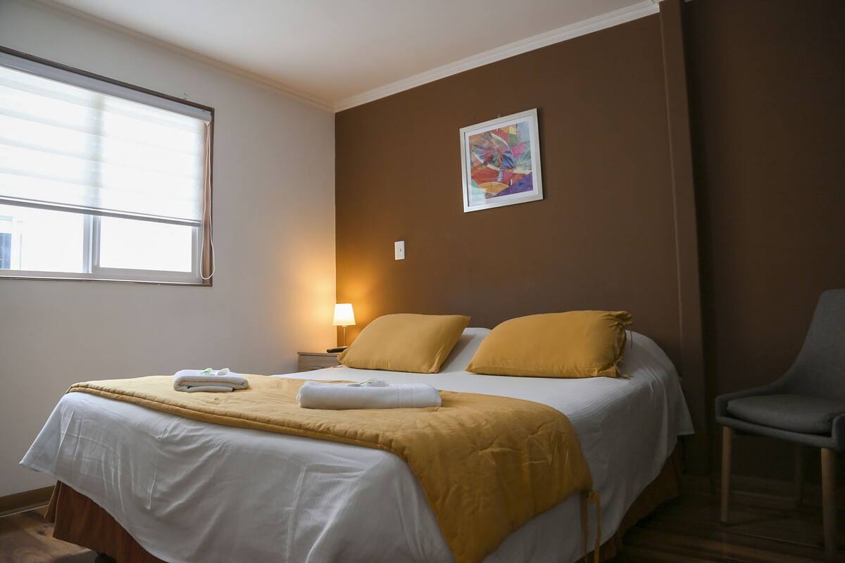 Double Room, 1 Queen Bed | Desk, laptop workspace, free WiFi