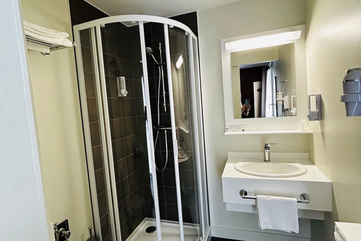 superior triple room, multiple beds | bathroom | free toiletries, hair dryer, towels