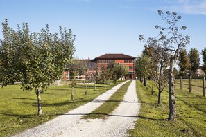 Property grounds - Ca' Ciaran (Chiarano)