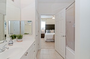 Apartment, Pool Access, Ground Floor | Bathroom | Combined shower/tub, free toiletries, hair dryer, towels - Apartment near Suntrust Park (Marietta)