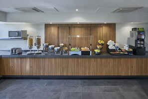 Free daily continental breakfast - City Express by Marriott Tepic (Tepic)