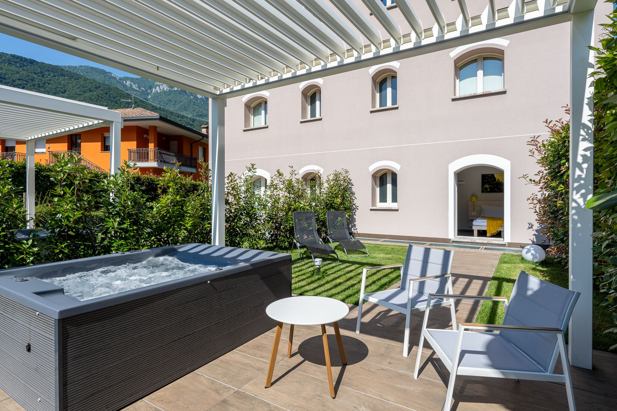 Camera Deluxe con letto matrimoniale o 2 letti singoli | Lenzuola Frette, biancheria da letto di alta qualità