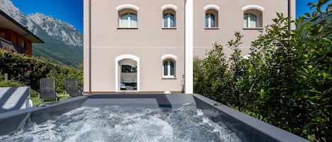 Deluxe dubbelrum eller tvÄbÀddsrum | Italienska Frette-lakan, sÀngtillbehör av högsta kvalitet och duntÀcken
