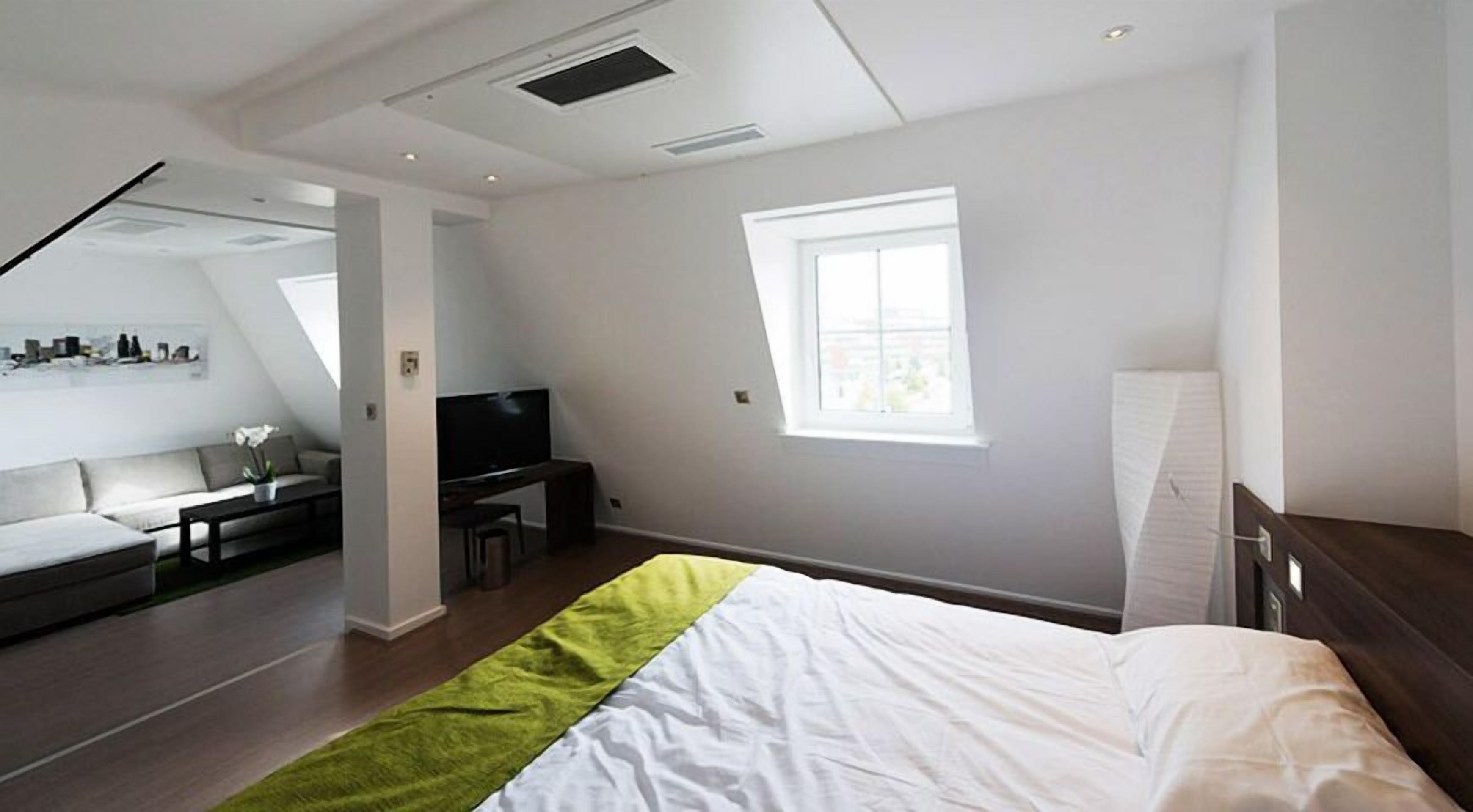 superior suite | 1 bedroom, premium bedding, desk, blackout curtains