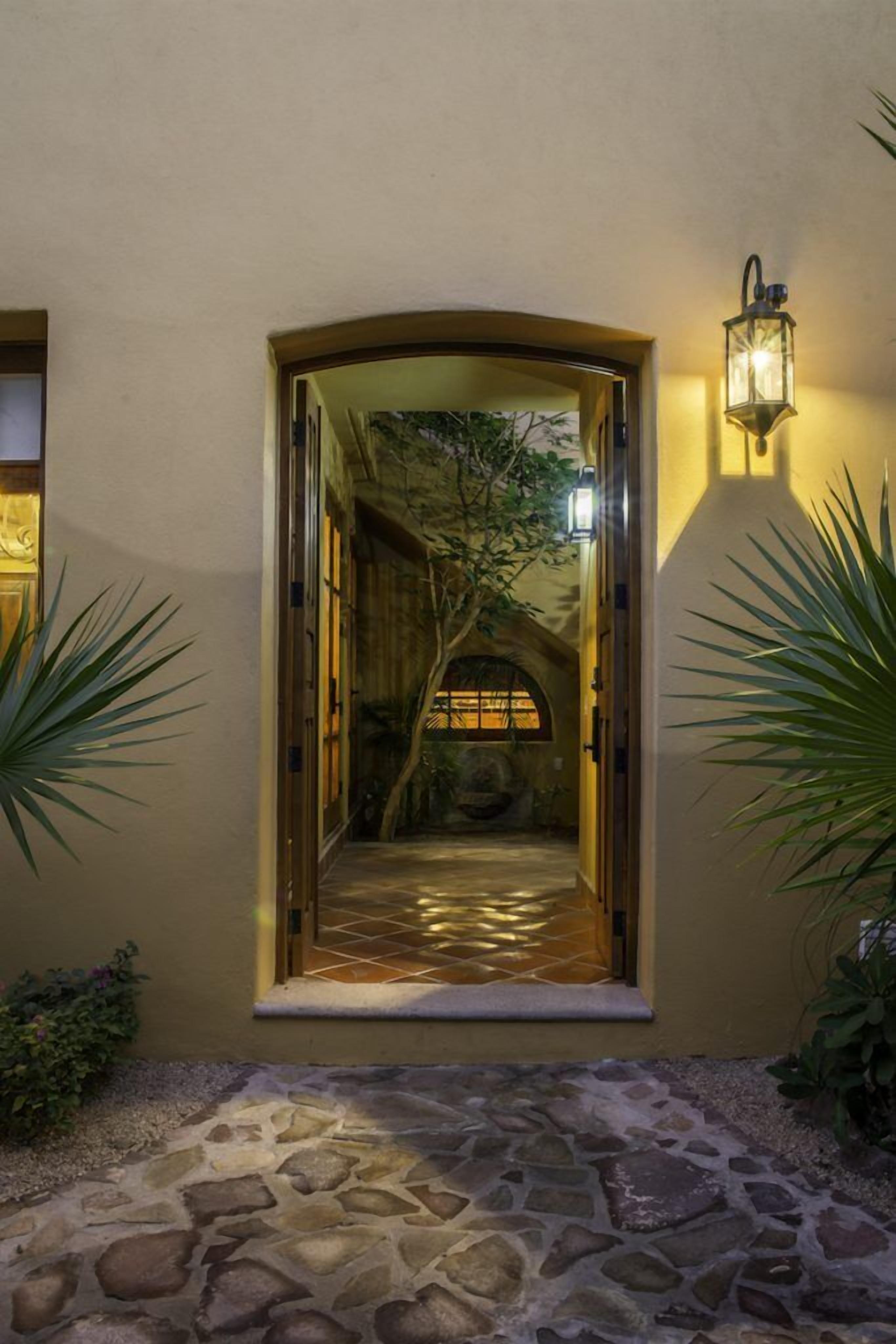 Entrada de la propiedad