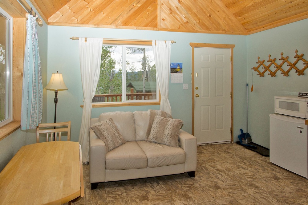 Eagle Bear Lodge by null