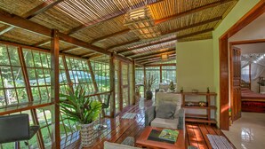 Vila Eksklusif, 2 Tempat Tidur Queen, pemandangan kebun | Area keluarga
