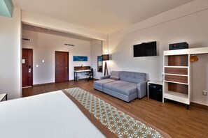 Suite, 1 King Bed, Non Smoking | Premium bedding, down comforters, in-room safe, desk - Comfort Inn & Suites Los Cabos (Cabo San Lucas)