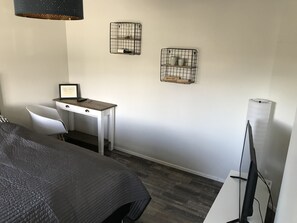 コンフォート アパートメント ベッド (複数台) | リビングルーム | 薄型テレビ、Netflix