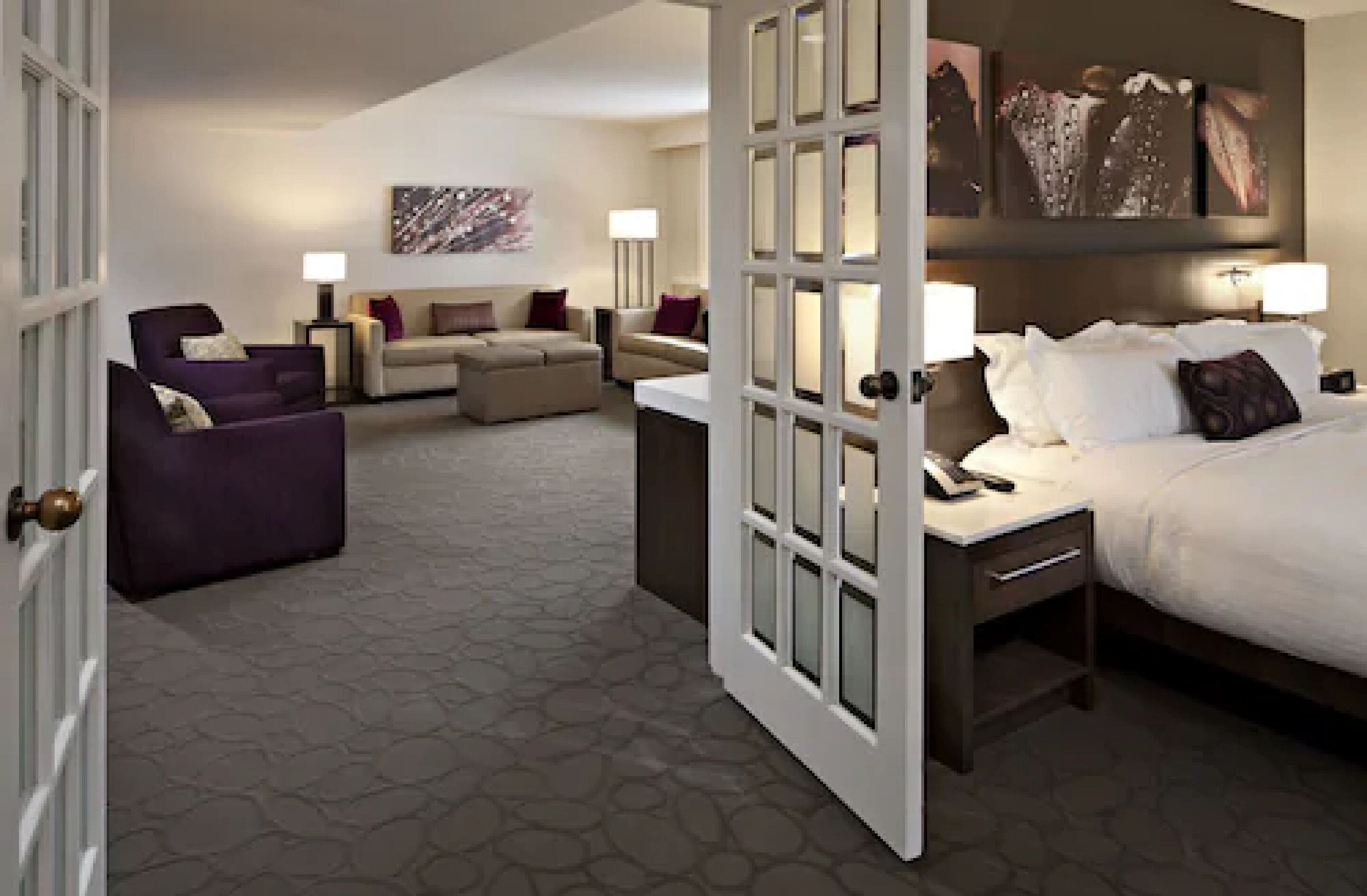 32-inch flat-screen tv with satellite channels, tv, pay films