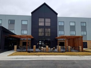 Exterior - Country Inn & Suites by Radisson Lawrence (Lawrence)