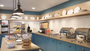 Free daily continental breakfast