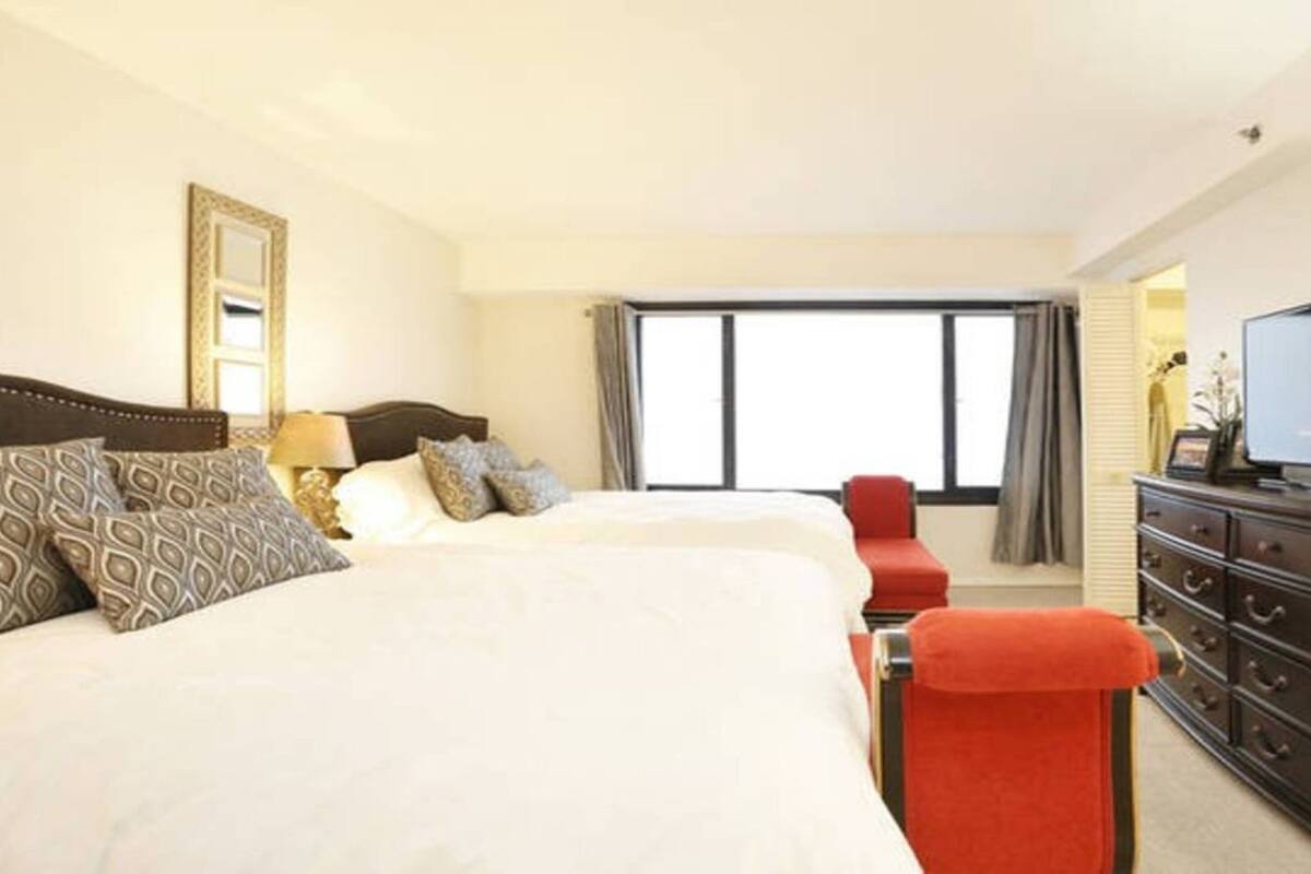 2 habitaciones, tabla de planchar con plancha y wifi gratis