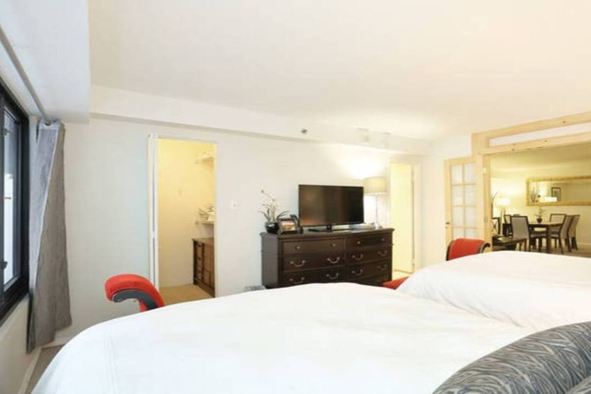 2 habitaciones, tabla de planchar con plancha y wifi gratis