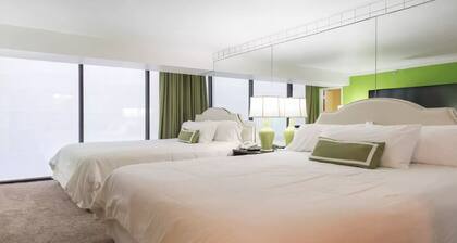 Stay Together Suites at Jockey Club