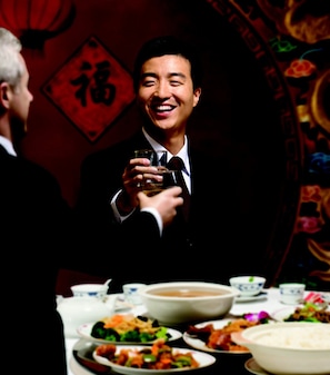 2 Restaurants, Frühstück, Mittagessen, Abendessen, chinesische Küche