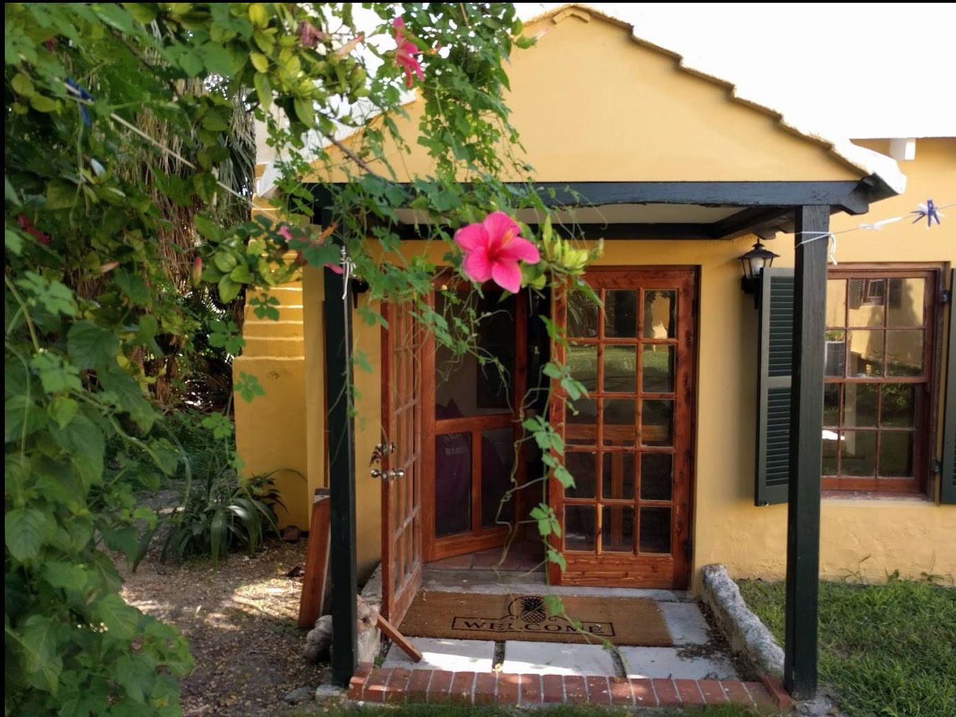 Entrada de la propiedad