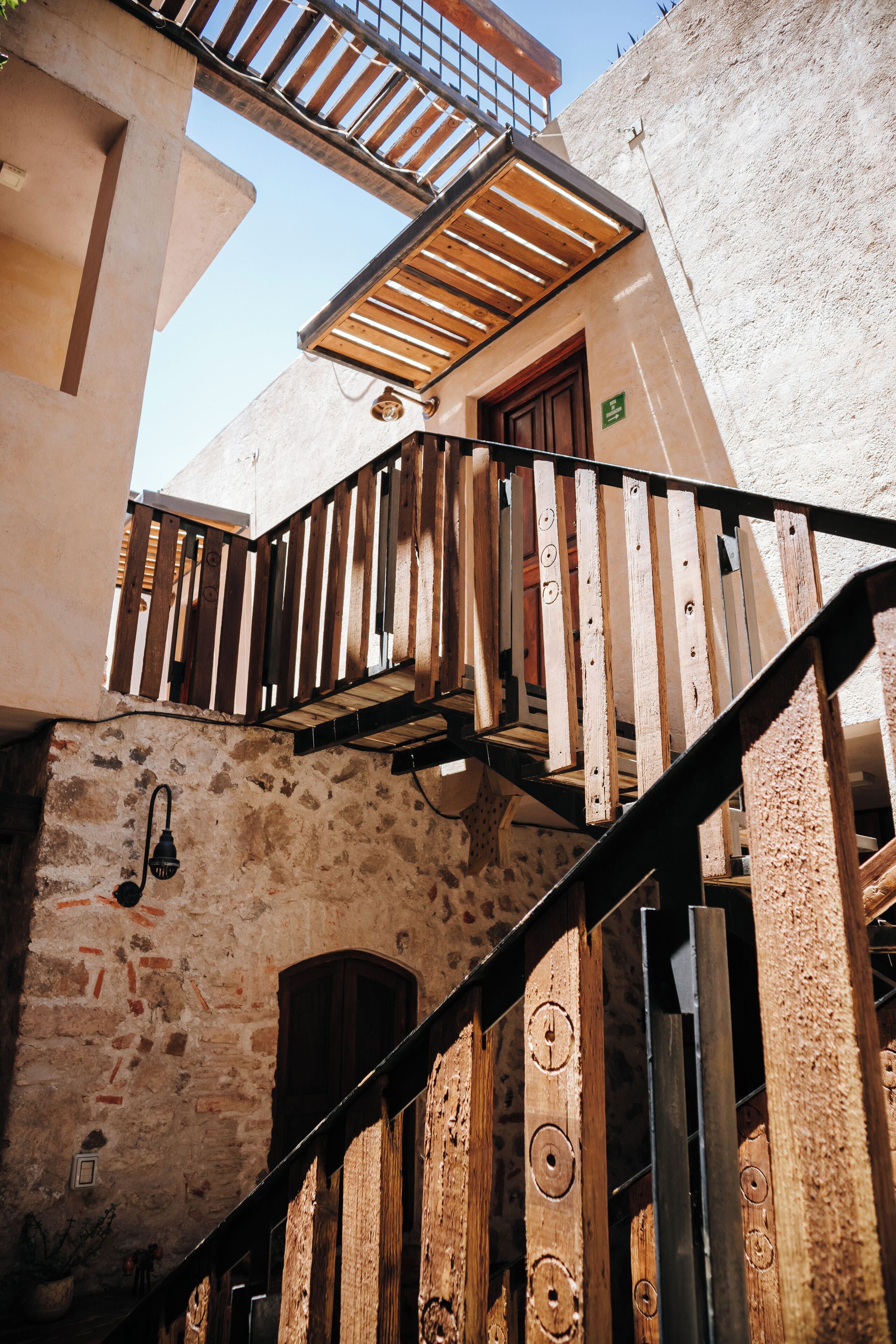 handrails in stairways