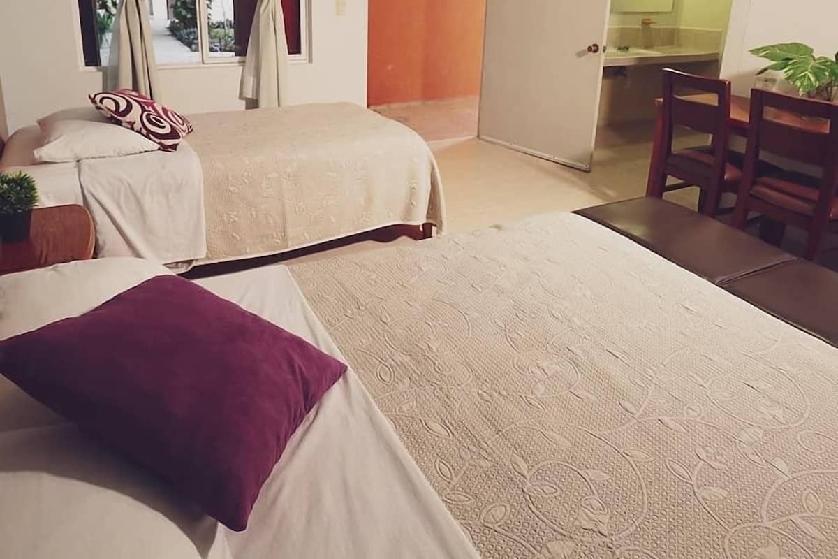 Single Room | Iron/ironing board, bed sheets