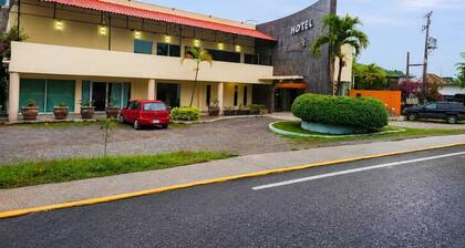 Hotel Vista Verde