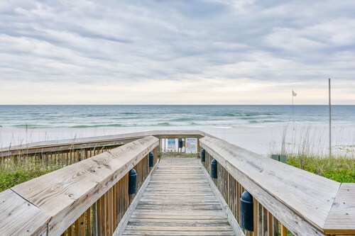 Tradewinds Condos by Hosteeva