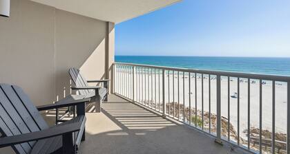 Tradewinds Condos by Hosteeva