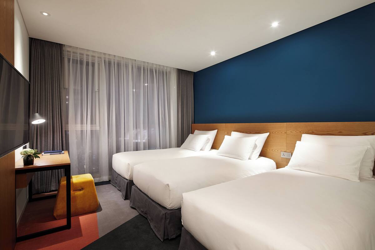 Premium bedding, in-room safe, desk, blackout curtains