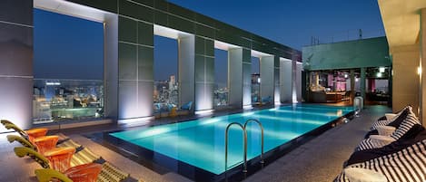 Seasonal outdoor pool