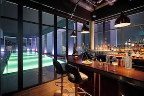 Poolside bar