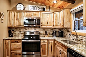 Fridge, microwave, dishwasher, coffee/tea maker