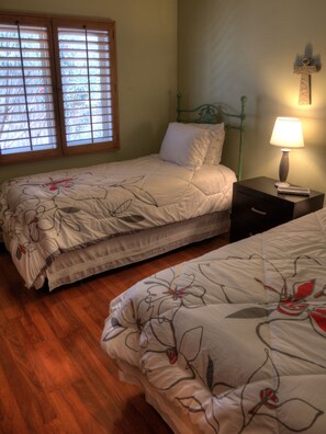 4 bedrooms, iron/ironing board, travel cot, free WiFi