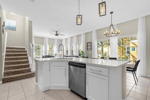 Interior - 4 Bedrooms / 3 Bathrooms / Terra Verde (4725 VB) (Kissimmee)