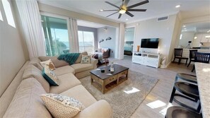Smart TV - Waterfront on Anna Maria Sound ~ Beaches just minutes away! (Bradenton)