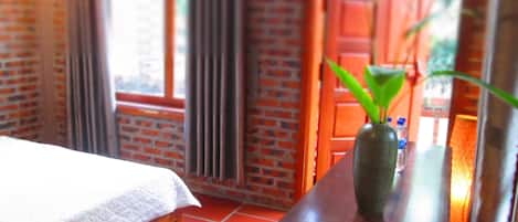 Deluxe Double or Twin Room, Garden View | 1 bedroom, minibar, individually decorated, desk