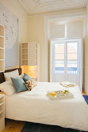 2 chambres, fer et planche à repasser